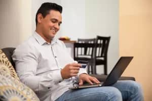 Cartão Smiles: vantagens, categorias e como acumular milhas